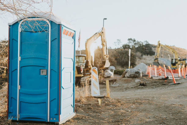 Porta potty delivery and setup in Apollo Beach, FL
